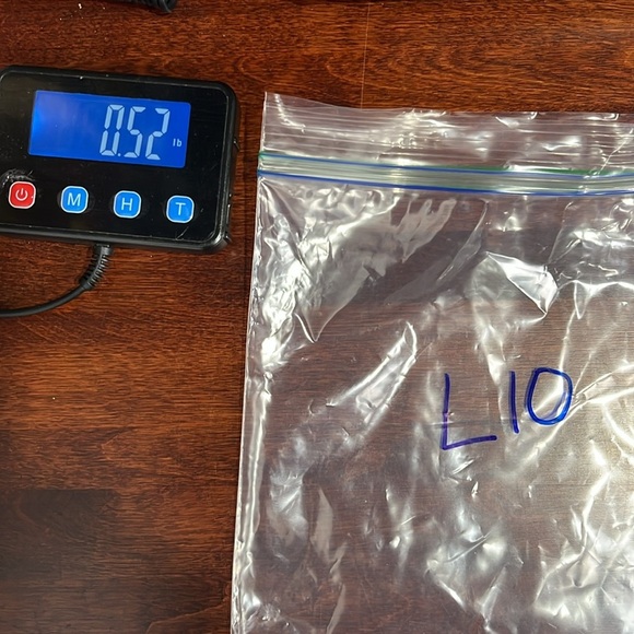 Caribbean Joe’s Womens Shorts 12P Chino Light Wash Flat Front Button/Zip Fly EUC - Picture 11 of 11